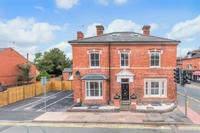 1 Bedroom Flat To Rent In Sebright Avenue, Worcester, WR5