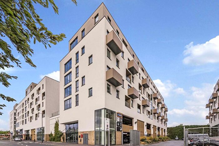 2 Bedroom Flat For Sale In Capitol Way, London, NW9