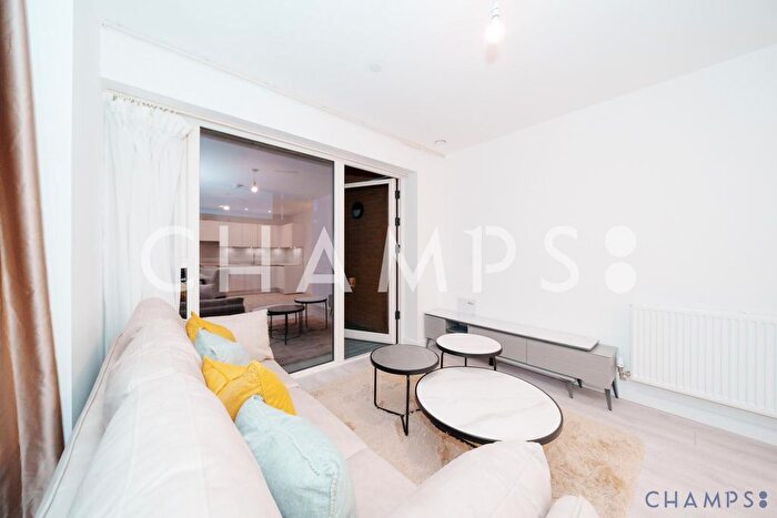 2 Bedroom Flat To Rent In Tabbard Apartment, East Acton Lane, W3