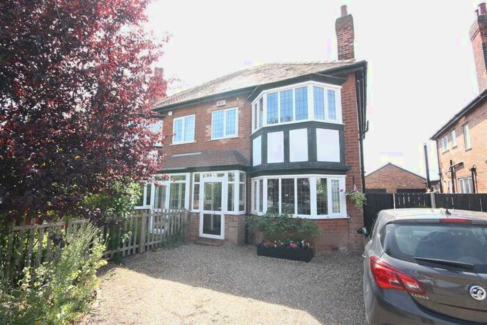 3 Bedroom Semi-Detached House To Rent In Kingsway, Cottingham, HU16