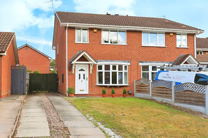 3 Bedroom Semi-Detached House For Sale In Fowler Close, Perton, Wolverhampton, WV6