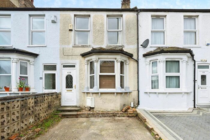 4 Bedroom Terraced House For Sale In Godstone Road, Whyteleafe, Surrey, CR3