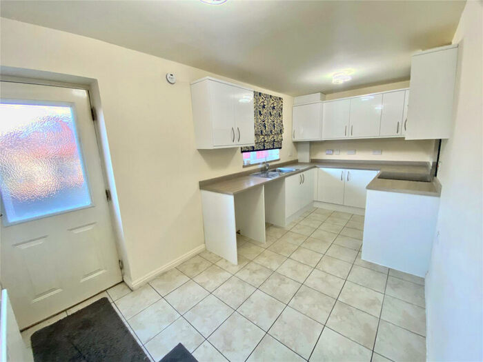 4 Bedroom House To Rent In Kingsdale Close, Bury, BL9