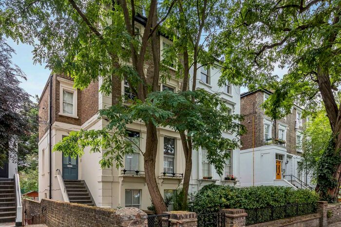 2 Bedroom End Of Terrace House To Rent In Hilldrop Road, London, N7