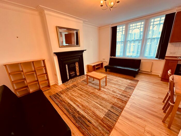 2 Bedroom Flat To Rent In Whitehall Park, London, N19