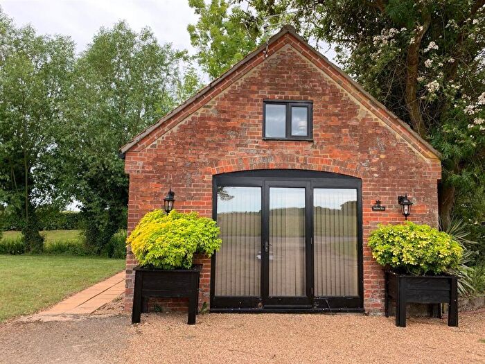 Studio To Rent In Halesworth Road, Redisham, NR34