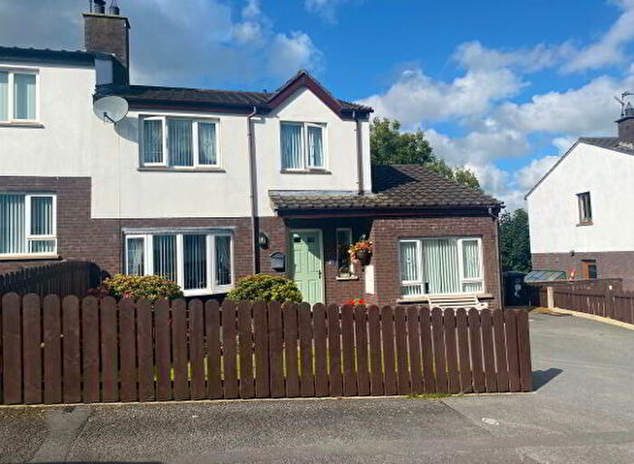 3 Bedroom Semi-Detached House For Sale In Larchwood Avenue, Banbridge, BT32