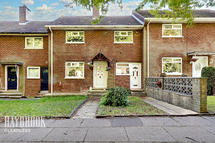 3 Bedroom Terraced House For Sale In Atlantic Walk, Sheffield, S8