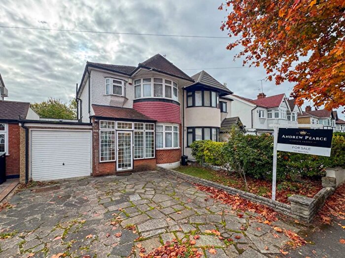 4 Bedroom Semi-detached House For Sale In Lowlands Road, Pinner, HA5