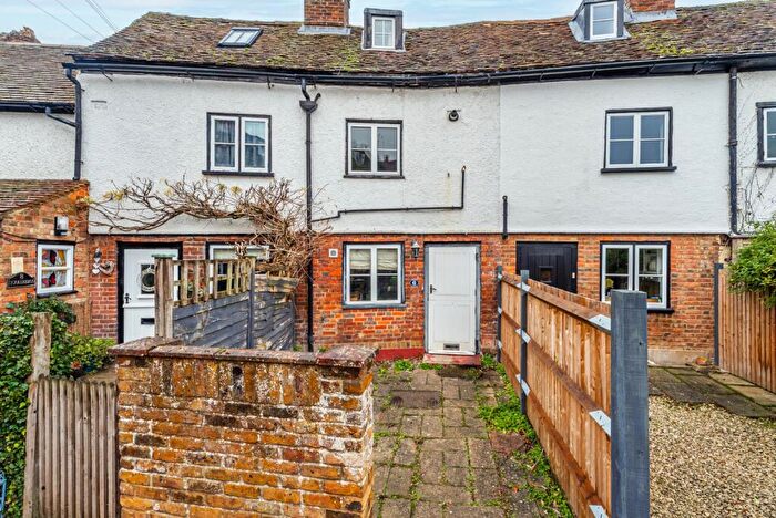 1 Bedroom Terraced House For Sale In St Michaels Court, St Albans, Herts, AL3