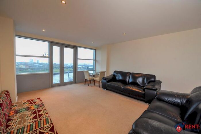 2 Bedroom Flat To Rent In West Wear Street, Sunderland, SR1