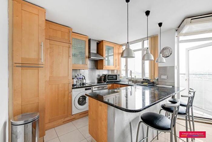 2 Bedroom Flat To Rent In Notting Hill Gate, London, W11