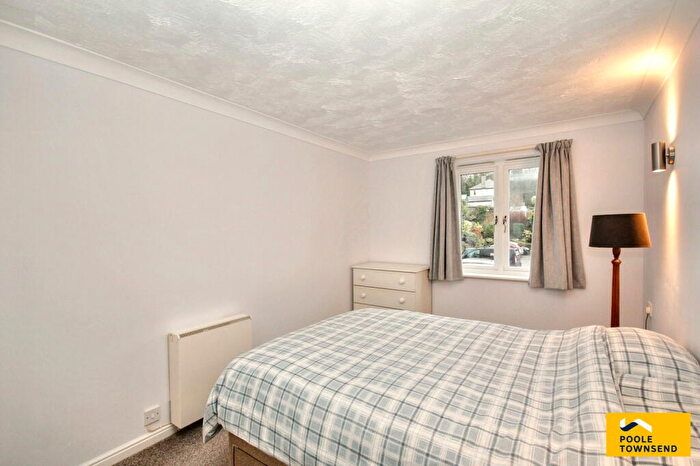 1 Bedroom Flat For Sale In Hampsfell Road, Grange-over-Sands, LA11