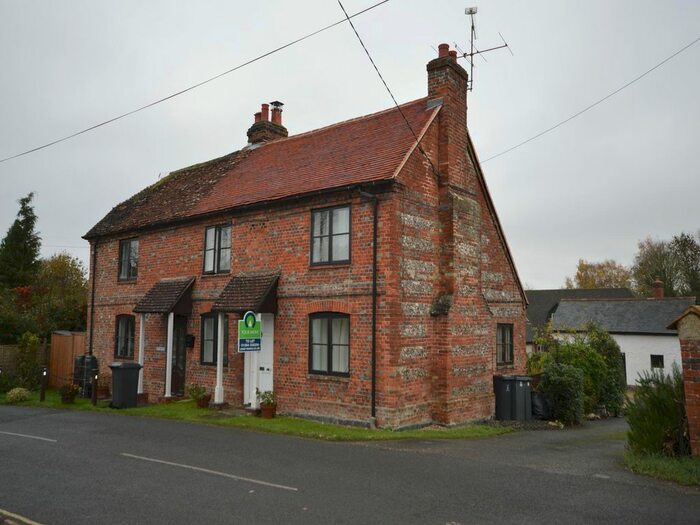 2 Bedroom Semi-Detached House To Rent In Upper Clatford, Andover, Hampshire, SP11