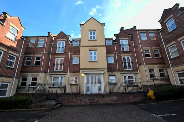 2 Bedroom Flat To Rent In Whitehall Green, Farnley, Leeds LS12