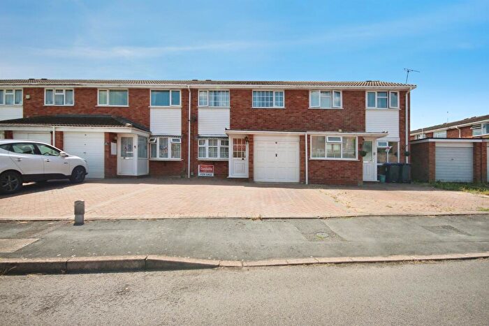 3 Bedroom Terraced House For Sale In Verdun Close, Whitnash, Leamington Spa, CV31