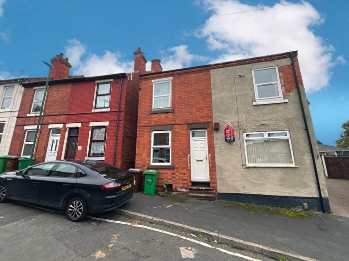 3 Bedroom Semi-Detached House For Sale In Bancroft Street, Nottingham, NG6