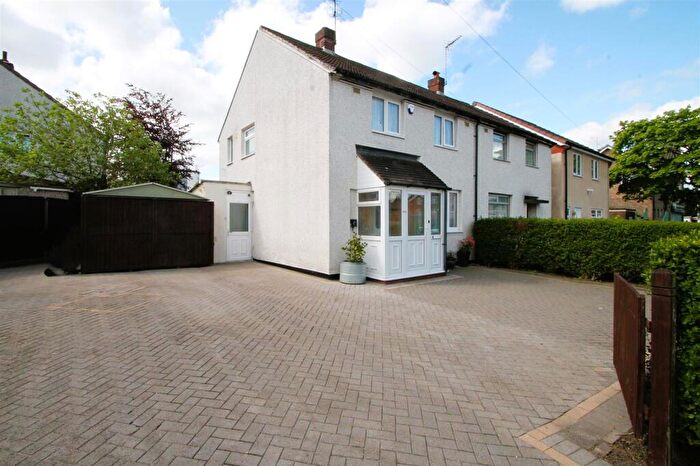 3 Bedroom Semi-Detached House For Sale In Ludford Road, Birmingham, B32
