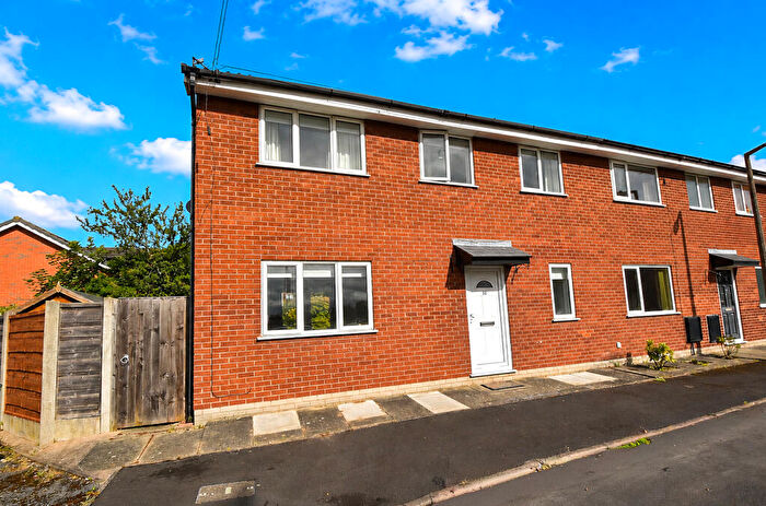 2 Bedroom End Of Terrace House For Sale In Marbury Close, Flixton, M41