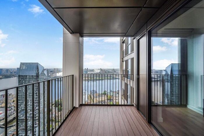 1 Bedroom Apartment To Rent In Marsh Wall, London, E14