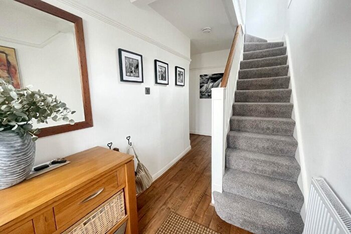 3 Bedroom Terraced House For Sale In Potters Bar, Hertfordshire, EN6