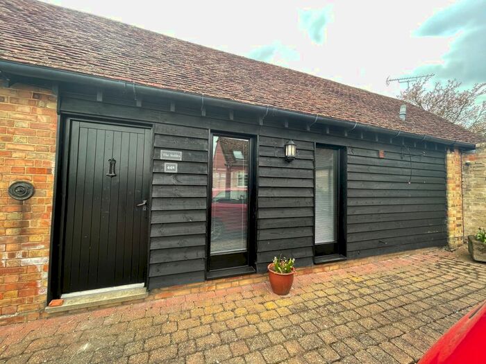 2 Bedroom Barn Conversion To Rent In Red House Farm, High Street, CB23