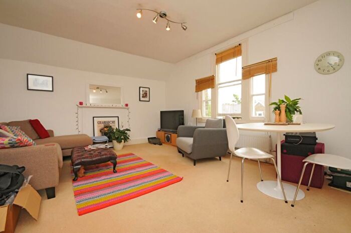 1 Bedroom Flat To Rent In Church Road, Richmond, TW10