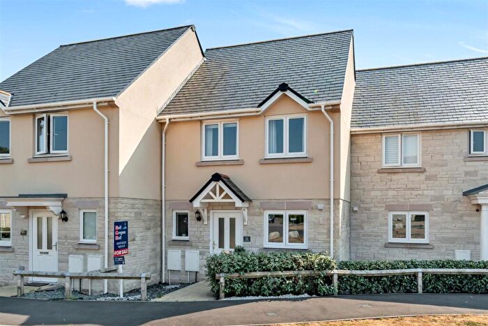 2 Bedroom Terraced House For Sale In Bumpers Lane, Portland, DT5