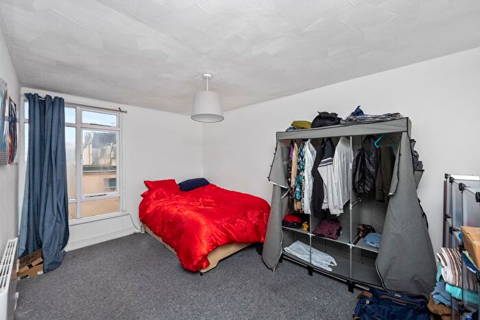 1 Bedroom Flat For Sale In Kings Road, Brighton, BN1
