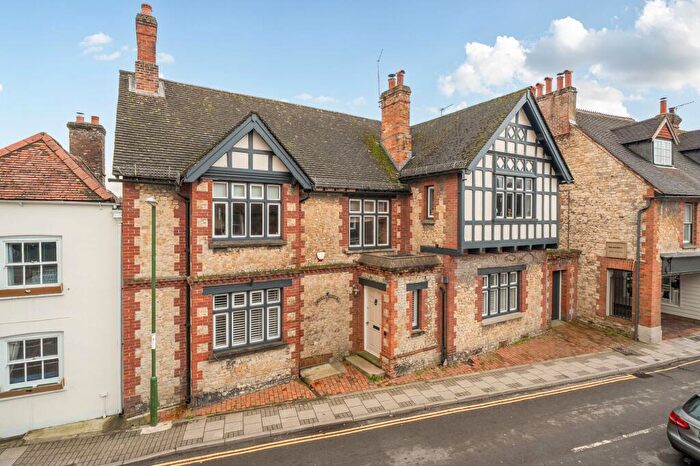 4 Bedroom Semi Detached House For Sale In Church Street, Storrington, RH20