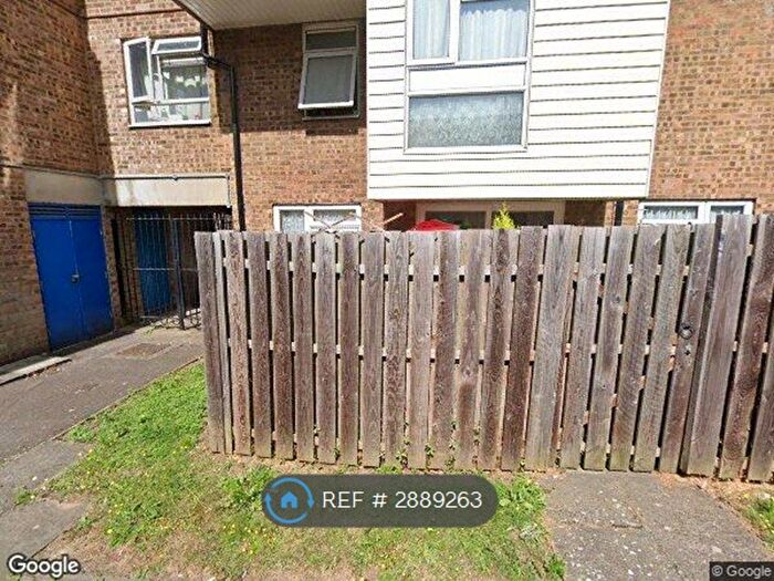 3 Bedroom Flat To Rent In Luton, Luton, LU2