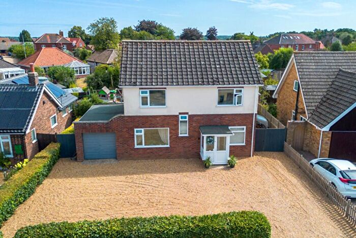 3 Bedroom Detached House For Sale In Spenser Avenue, North Walsham, NR28