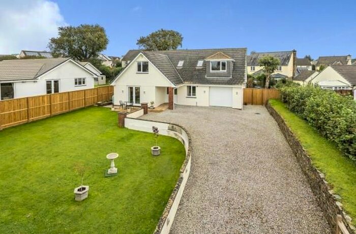 4 Bedroom Detached House For Sale In Liskeard Road, Callington, Cornwall, PL17