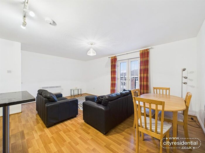 2 Bedroom Flat For Sale In Chancellor Court, Liverpool, L8