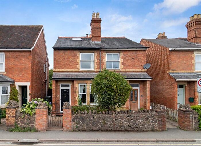 2 Bedroom Semi-Detached House For Sale In Upper Howsell Road, Malvern, Worcestershire, WR14