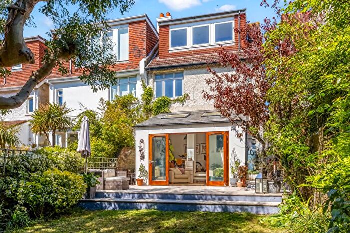 4 Bedroom Semi-Detached House For Sale In Lyndhurst Road, Hove, East Sussex, BN3