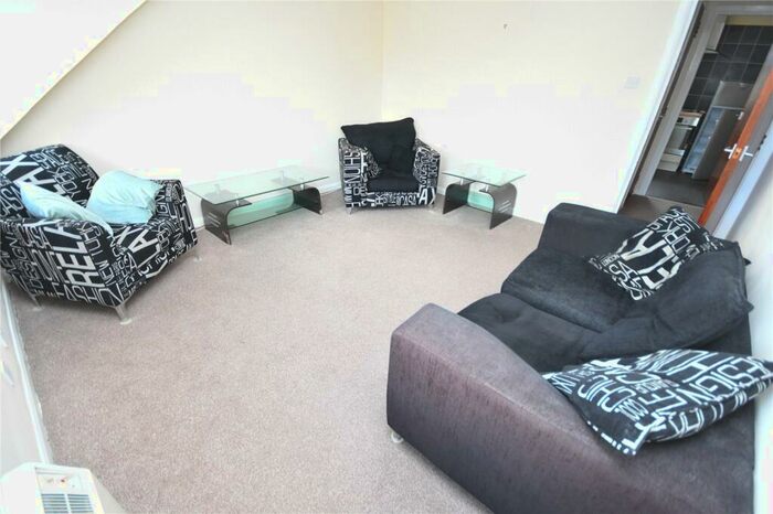 2 Bedroom Flat To Rent In George Street, City Centre, Aberdeen, AB25