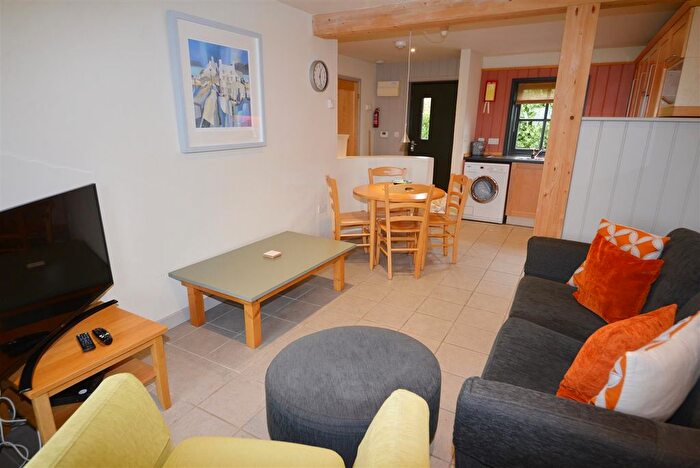 2 Bedroom Cottage For Sale In Dolmenyn, East Jordeston, St Florence, SA70