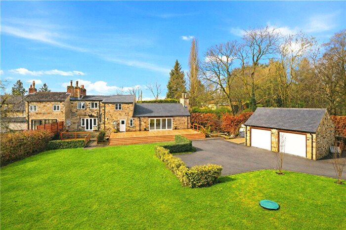 4 Bedroom End Of Terrace House For Sale In Bay Horse Lane, Leeds, West Yorkshire, LS17