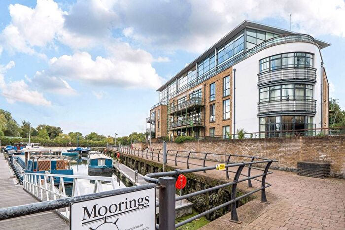 1 Bedroom Flat To Rent In Point Wharf Lane, Brentford, TW8