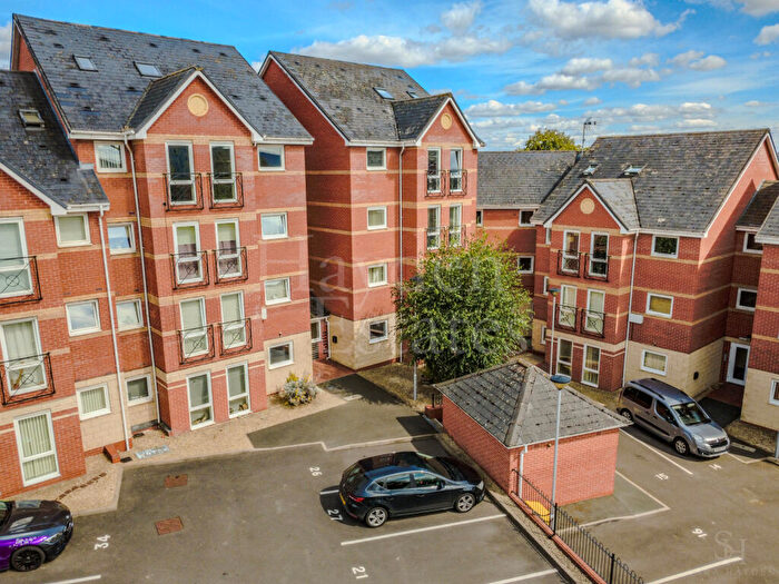 1 Bedroom Flat For Sale In St. Michaels Close, Stourport On Severn, DY13