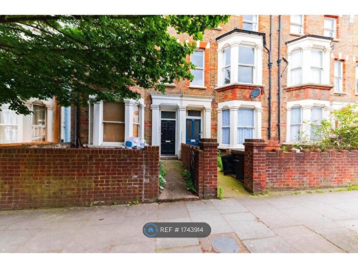 3 Bedroom Maisonette To Rent In Bravington Road, London, W9