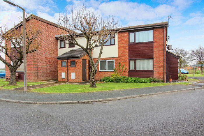 2 Bedroom Apartment To Rent In Cottam Close, Lytham St Annes, FY8