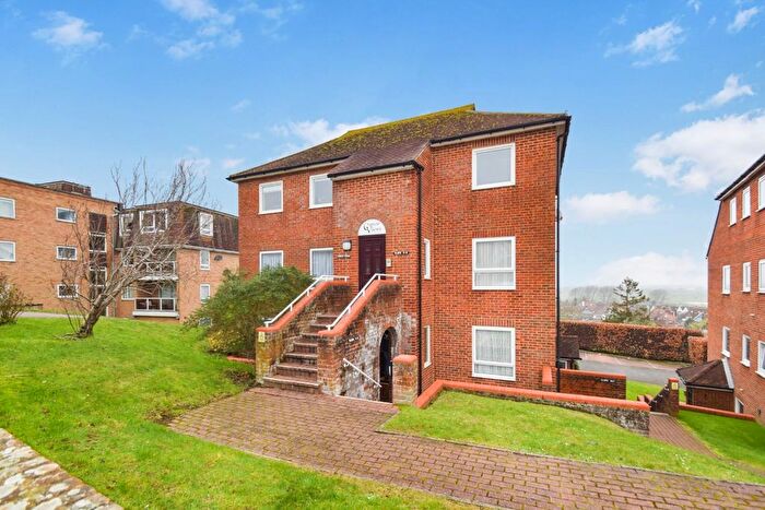 2 Bedroom Flat For Sale In Carew Road, Eastbourne, BN21