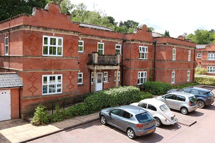 1 Bedroom Apartment To Rent In Franklin Court, GU8