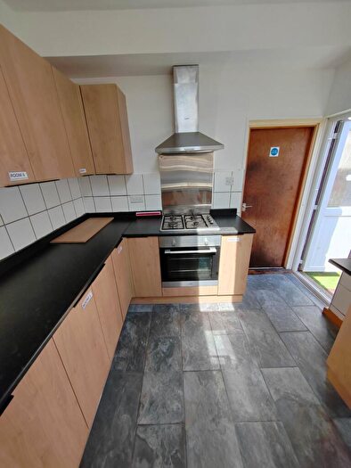 6 Bedroom House To Rent In Farr Street, Bristol, BS11