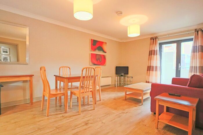 1 Bedroom Flat To Rent In St Thomas Street, Redcliffe, Bristiol, BS1