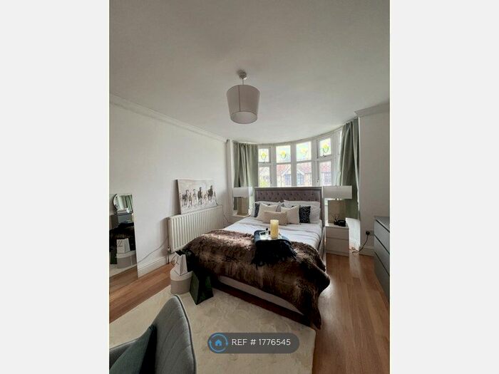 5 Bedroom Terraced House To Rent In Chudleigh Crescent, Ilford, IG3