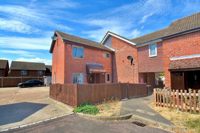 1 Bedroom Flat To Rent In The Oaks, Swanley, BR8