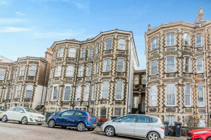 2 Bedroom Apartment To Rent In Royal York Villas, Bristol, BS8
